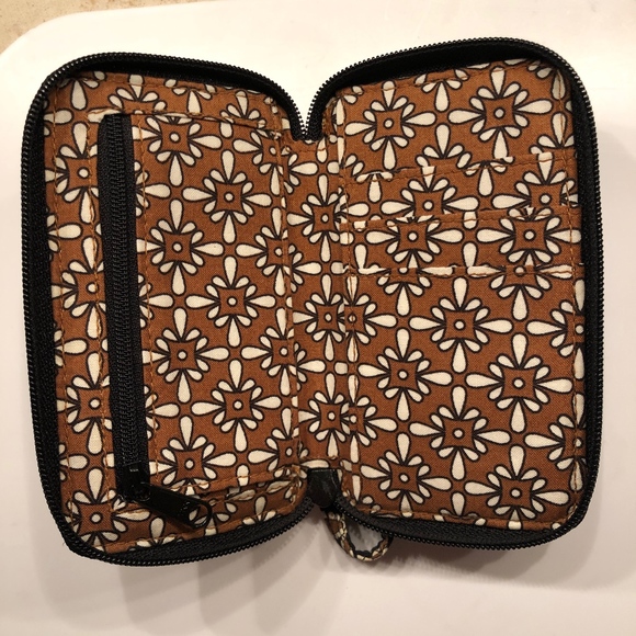 Vera Bradley Cafe Latte Wristlet Bag Retired - Picture 6 of 6